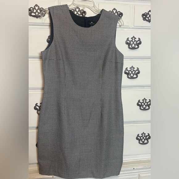 Vintage Sleeveless Houndstooth Dress - Picture 5 of 13